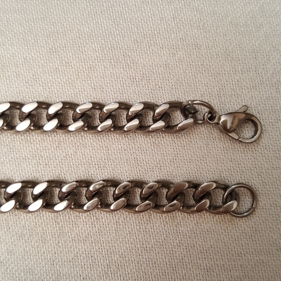 BNWT Stainless Steel Curb Link Necklace - Picture 4 of 4